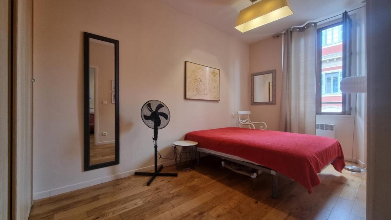 Appartement En Plein Coeur De Vieille Nice Buitenkant foto